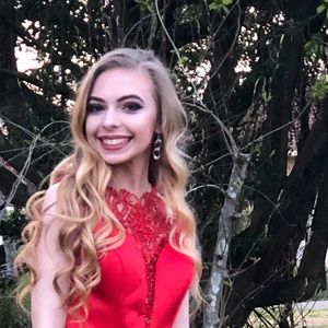 Meet your Posher, Haley